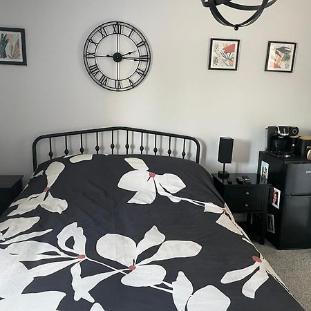 Cosy Home From Home With Private Bathroom - Free Parking 카디프 외부 사진