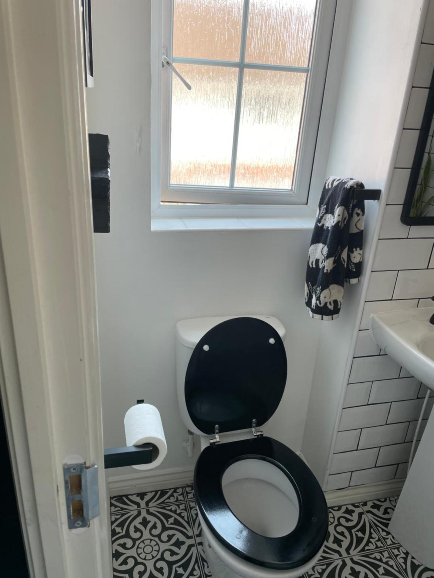 Cosy Home From Home With Private Bathroom - Free Parking 카디프 외부 사진